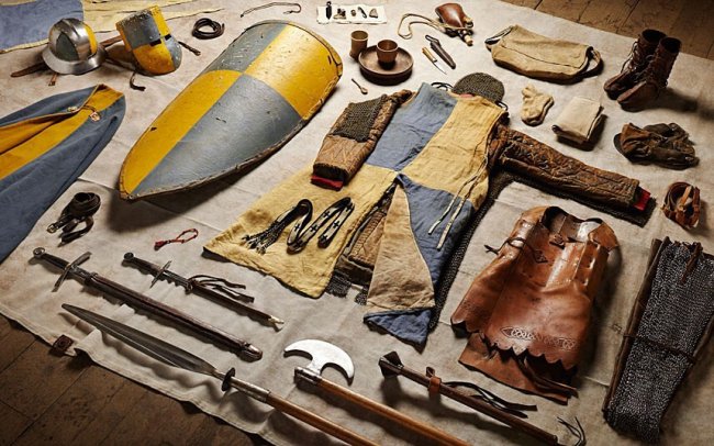 Полное боевое снаряжение британских солдат от 1066 до 2014 года