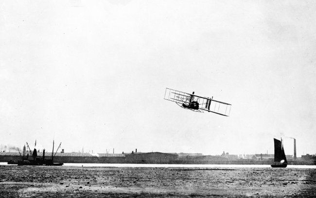 Первый полет человека на самолете