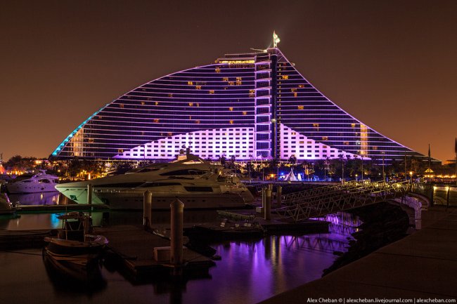 Отель с одним из самых лучших видов в Дубае