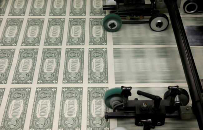 Как печатают доллары