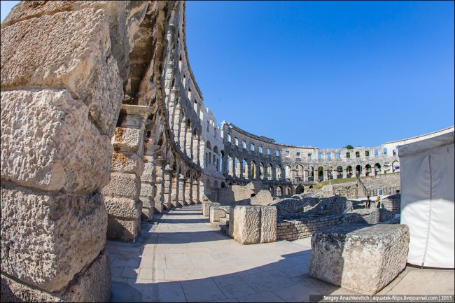 Самый сохранившийся римский амфитеатр в мире
