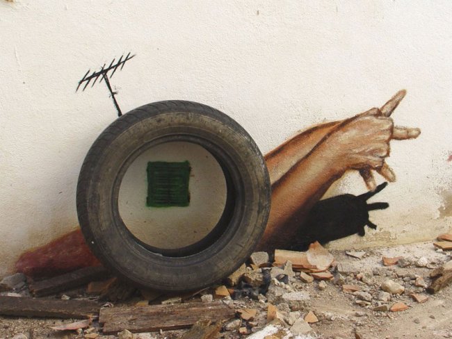 Сплетение вымысла и реальности в граффити художника Сандро Томаса