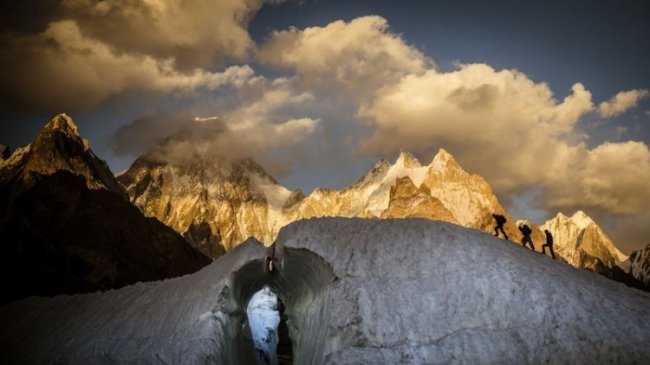 Удивительные снимки гор в Пакистане с беспилотника