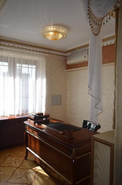 Киевская квартира с диким ремонтом