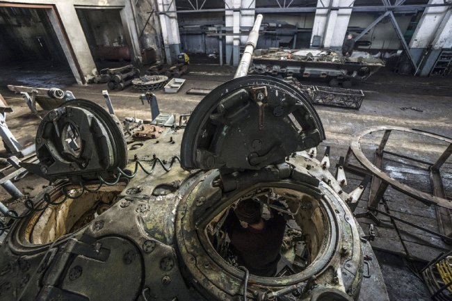 Как Украина реставрирует танки времен Холодной войны