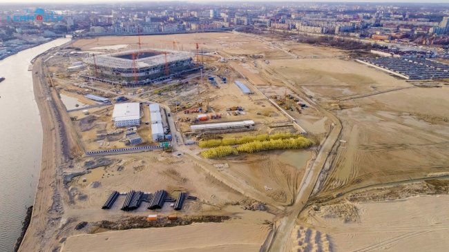 Завершен монтаж несущих металлоконструкций кровли стадиона ЧМ-2018 в Калининграде