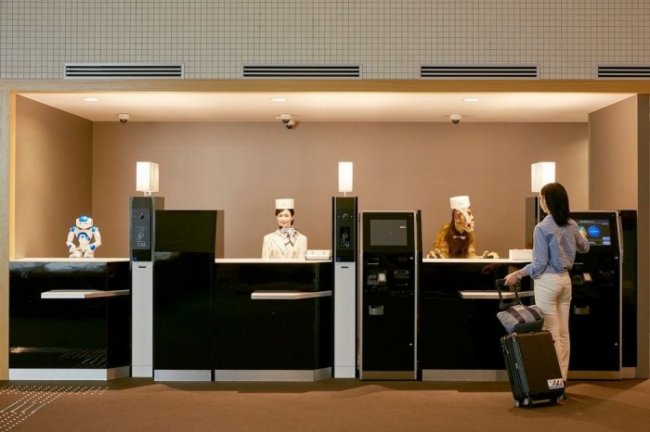 Отель Henn-na – уникальное заведение, в котором штат сотрудников состоит из роботов