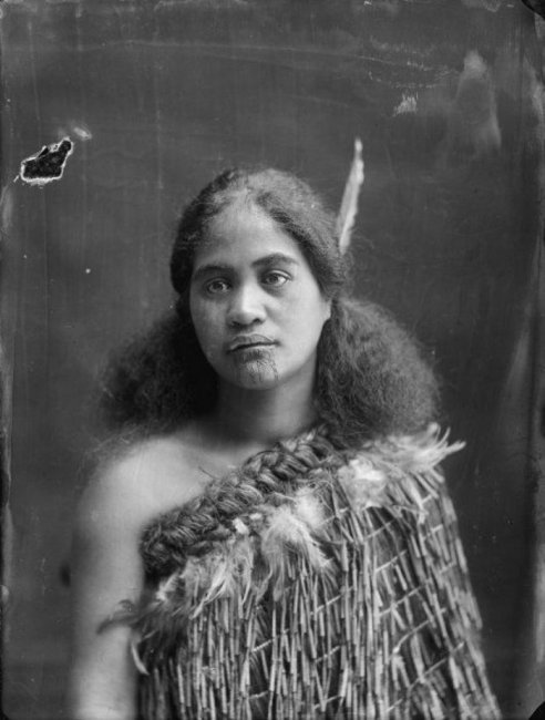 Женщины маори со священными татуировками