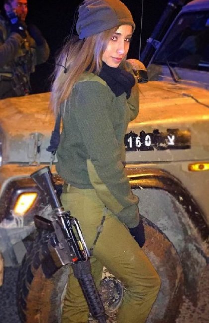 Ким Меллибовски - сексуальная военнослужащая из Израиля (31 фото)