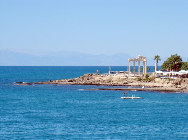 Кушадасы - город-курорт на Эгейском море 