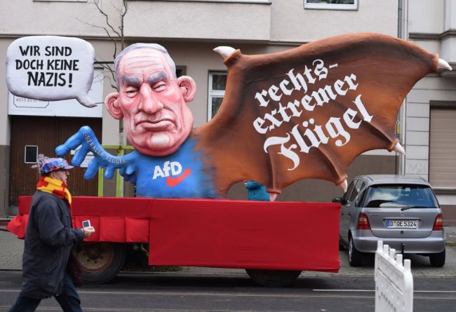 Политико-юмористический карнавал Rose Monday из Германии