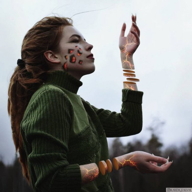 Композиции 19-летней художницы из России