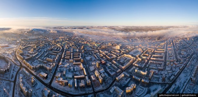 Мурманск с высоты: столица Заполярья и город моряков