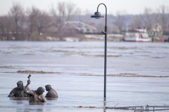 Как выглядит историческое наводнение в США