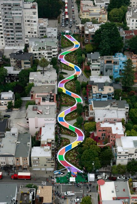 Самая кривая в мире улица из Сан-Франциско