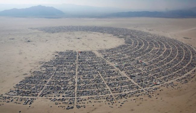 Впервые в истории отменили фестиваль Burning Man