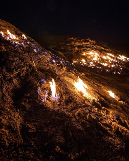 Удивительная вечно горящая огненная гора в Иране