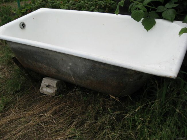 Почему в Советском Союзе ставили чугунные ванны вместо стальных