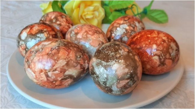 Мраморные яйца на Пасху (только натуральные красители)