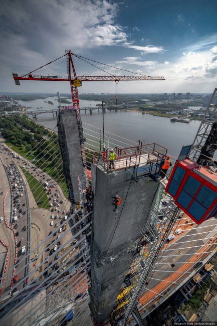 Как строят вантовый мост в Новосибирске