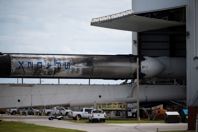 Старт космического корабля SpaceX Falcon Heavy