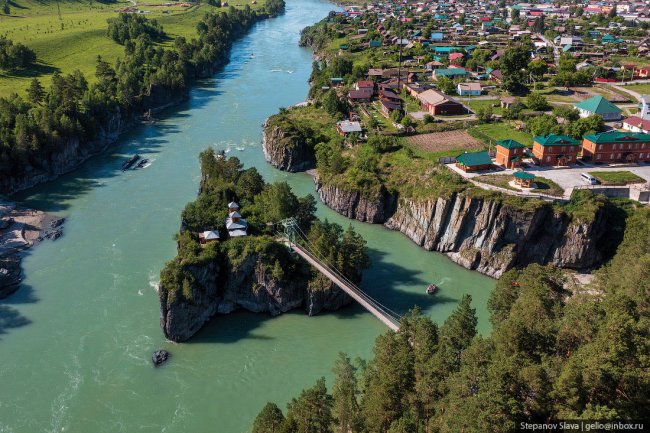 Катунь — крупнейшая река Алтая