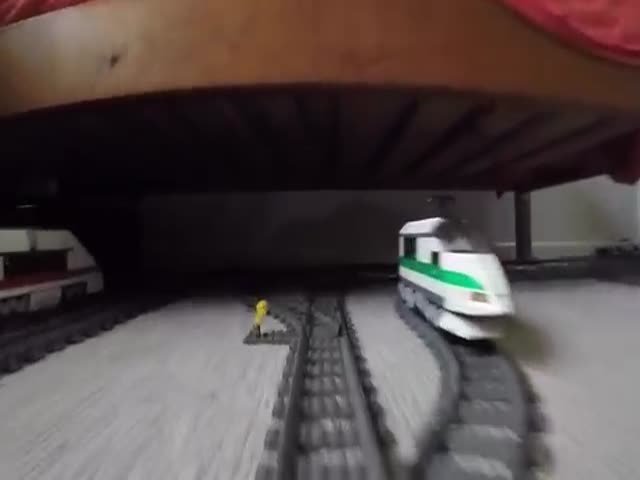 Поездка на игрушечном поезде