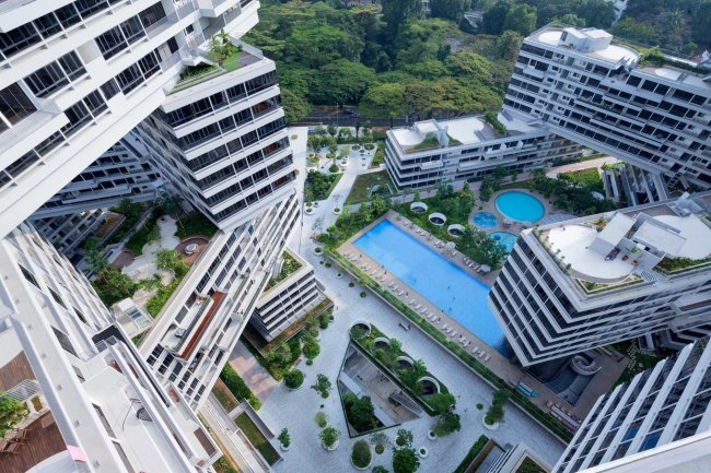 Современный жилой комплекс в Сингапуре