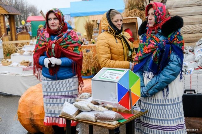 Фоторепортаж с дожинок в Логойске