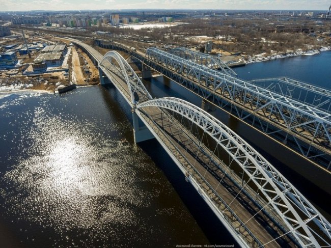 Строительство моста через Волгу в Нижнем Новгороде