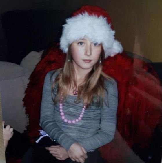 Очередное силиконовое "чудо" - живая Барби из Финляндии 21-летняя Аманда Ахола (13 фото)