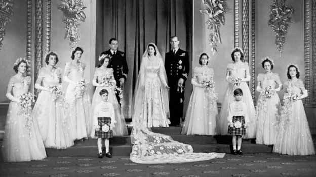 Елизавета II и принц Филипп отмечают платиновую свадьбу