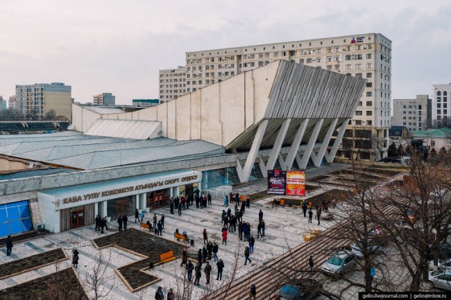 Бишкек с высоты — столица у подножья гор