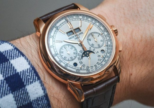 После шторма турист нашёл элитные наручные часы Patek Philippe стоимостью порядка 11 млн рублей